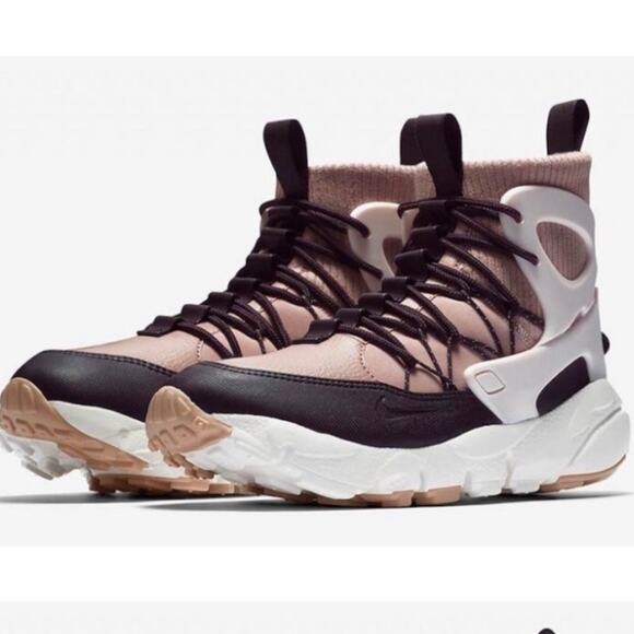 NWOT Nike Air Footscape Mid Utility‎ Pink Running Shoes Size 7 - Picture 1 of 10